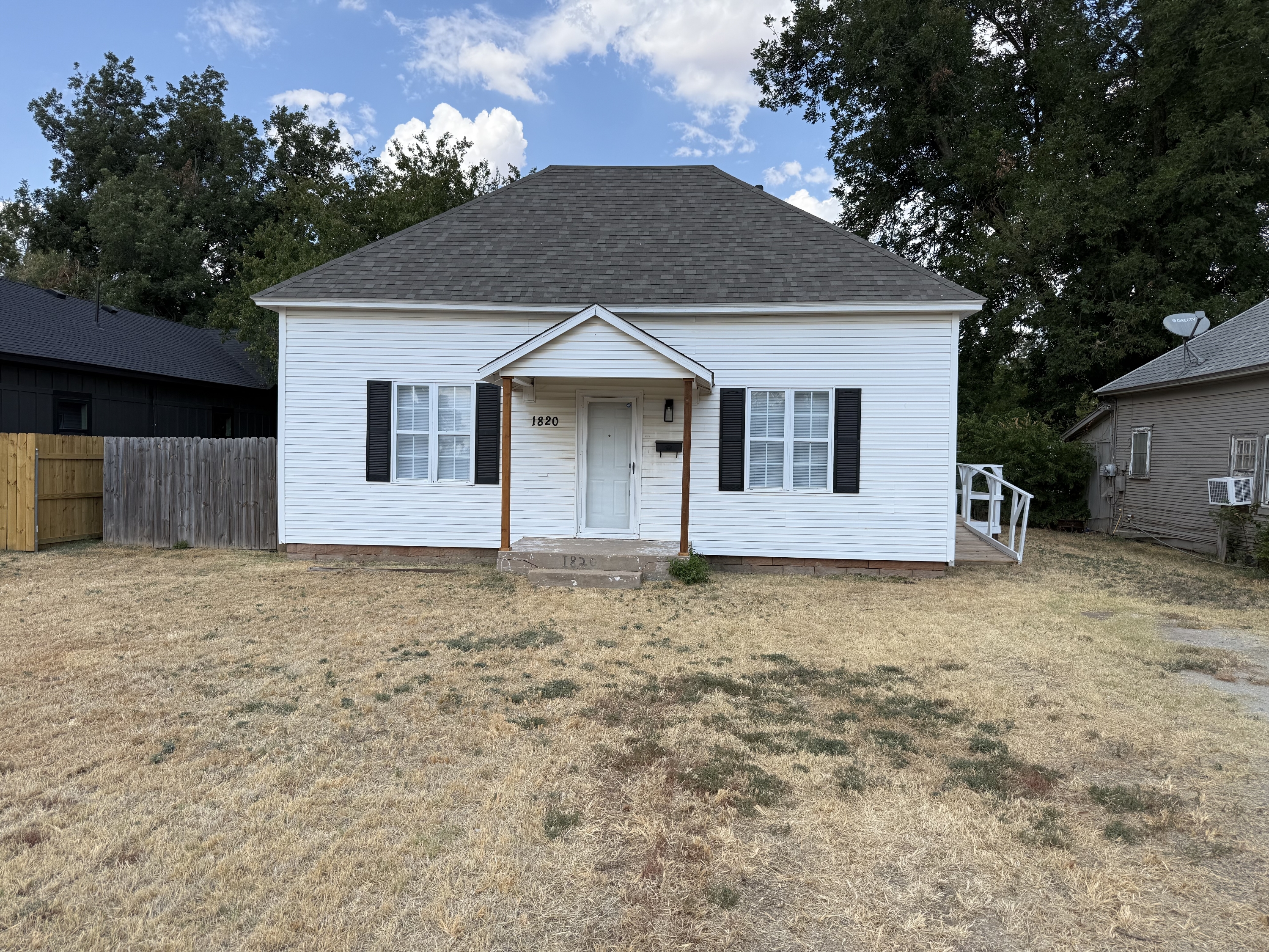 Property main image
